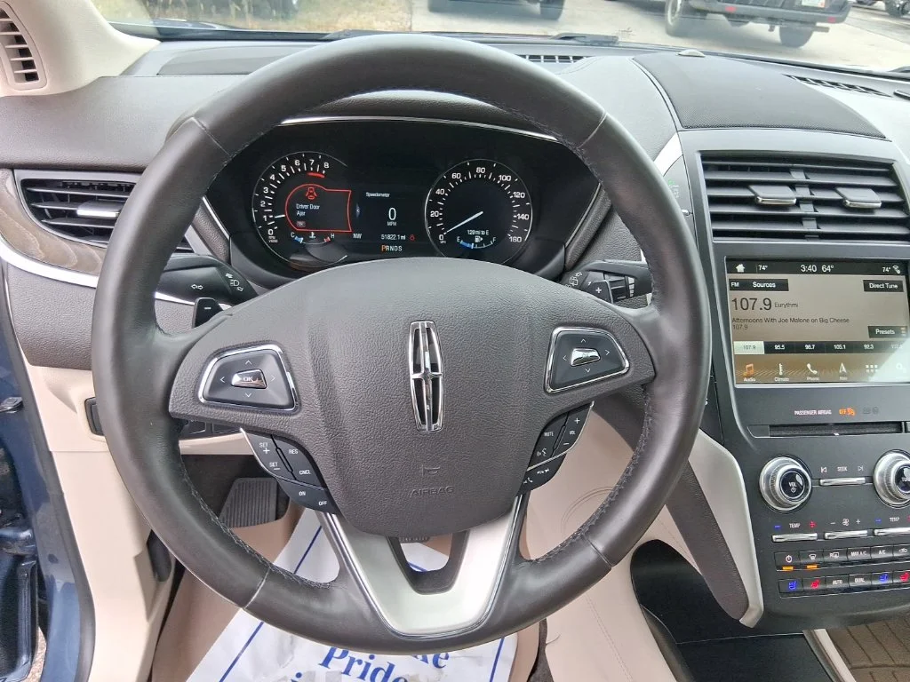 Used 2018 Diamond Lincoln Reserve image 17