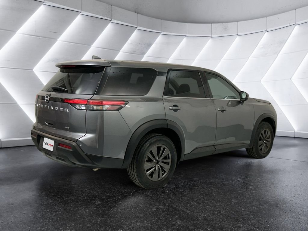 Used 2022 Gray Nissan S image 4