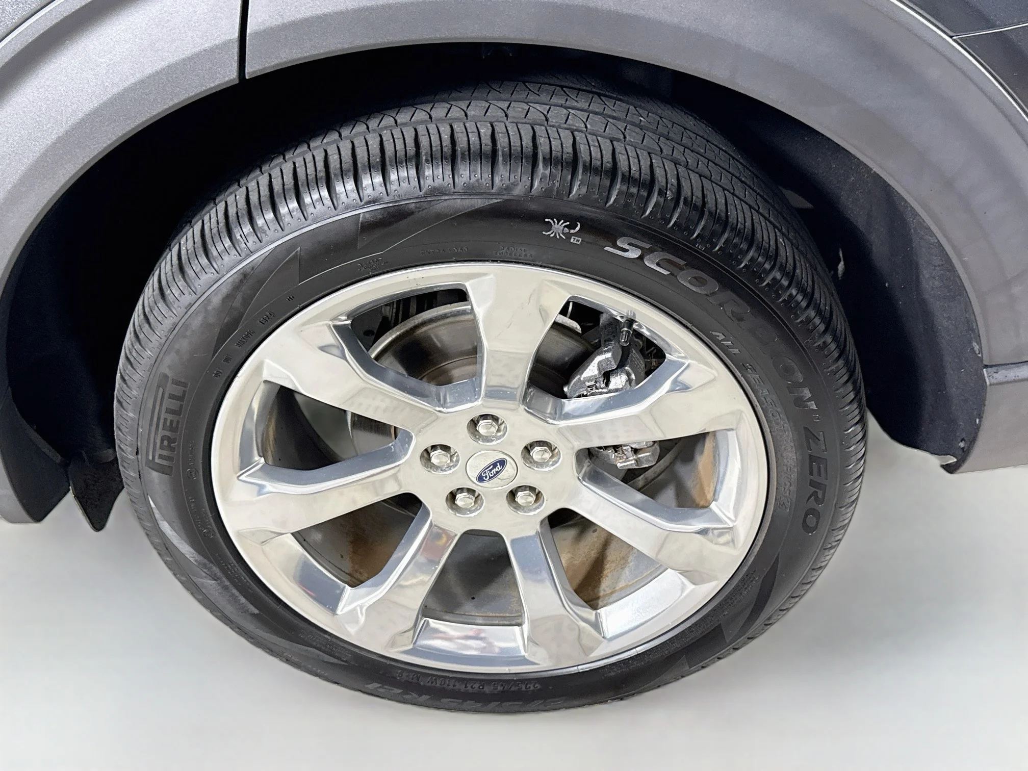 Used 2020 Magnetic Metallic Ford Platinum image 34