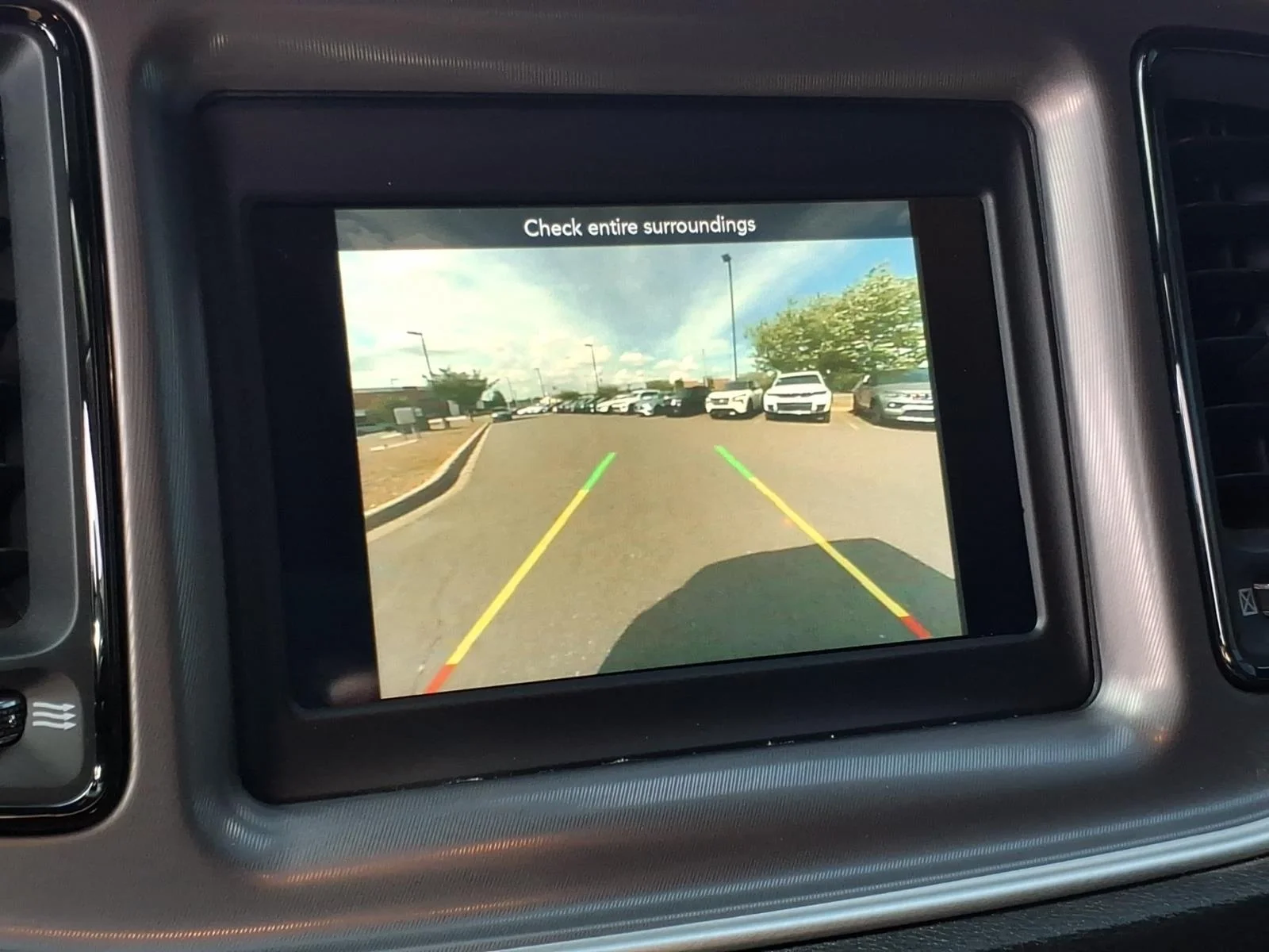 Used 2022  DODGE RT image 4