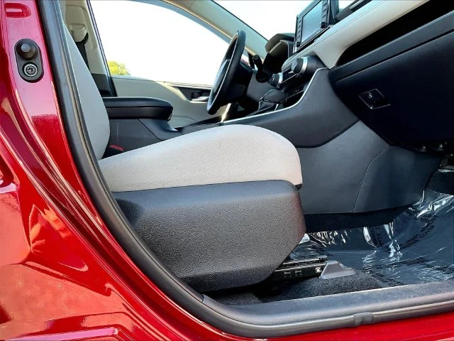 Used 2022 Red Toyota XLE image 35