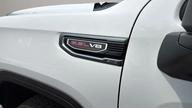 Used 2026 White GMC AT4 image 41