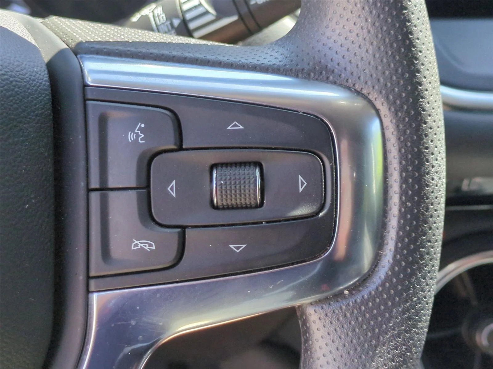 Used 2025 Black Chevrolet LT image 20