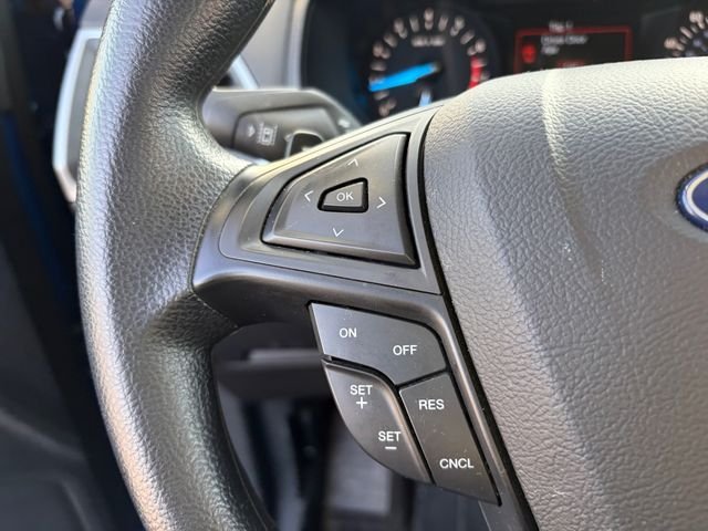Used 2020 Blue Ford SE image 28