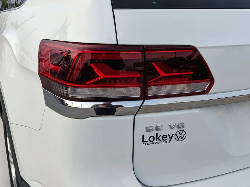 2023 Volkswagen Atlas SE w/Tech - Photo 9