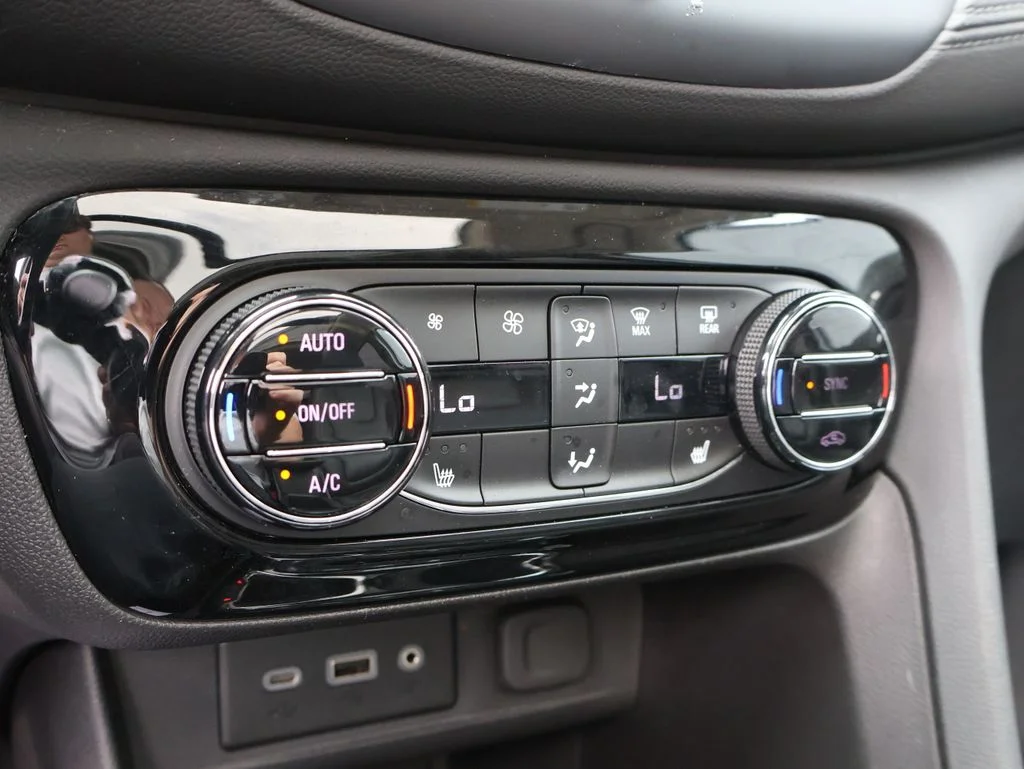 Used 2023 White Buick Essence image 37