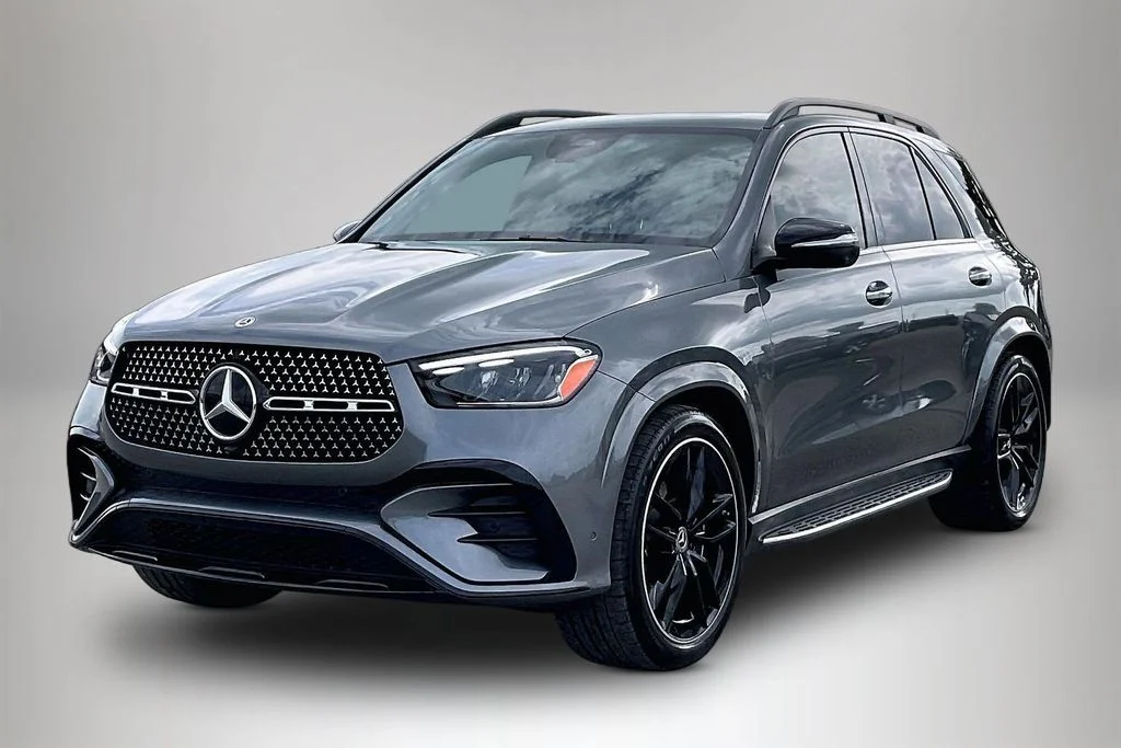 Used 2025 Gray Mercedes-Benz GLE 450 image 2