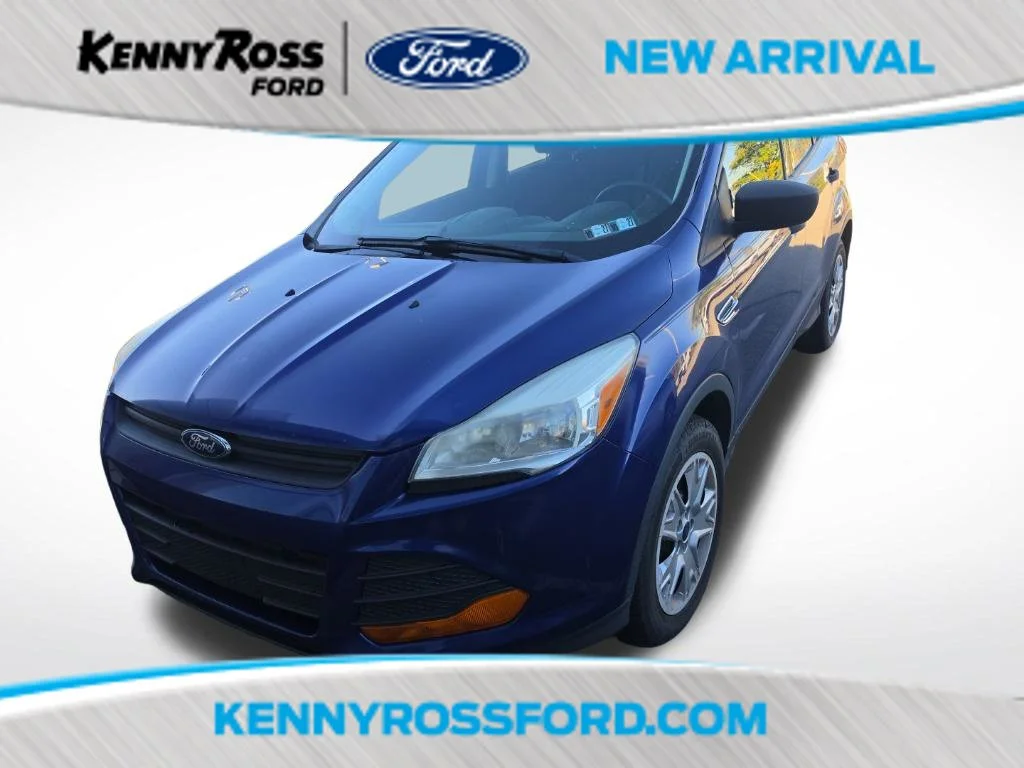 Used 2013 Blue Ford S image 1