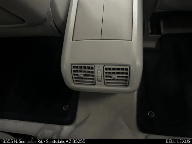 Used 2005 Blue Lexus 330 image 12