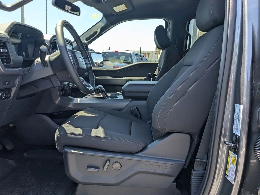 New 2026 Carbonized Gray Metallic Ford XLT image 14