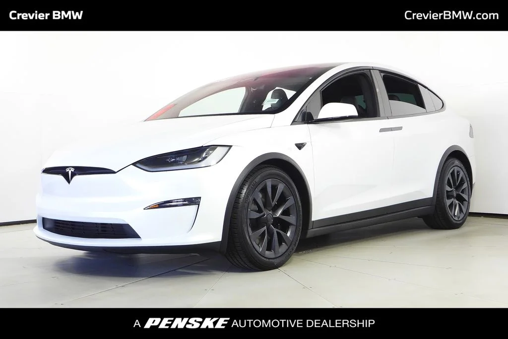 Used 2024  Tesla Base image 1