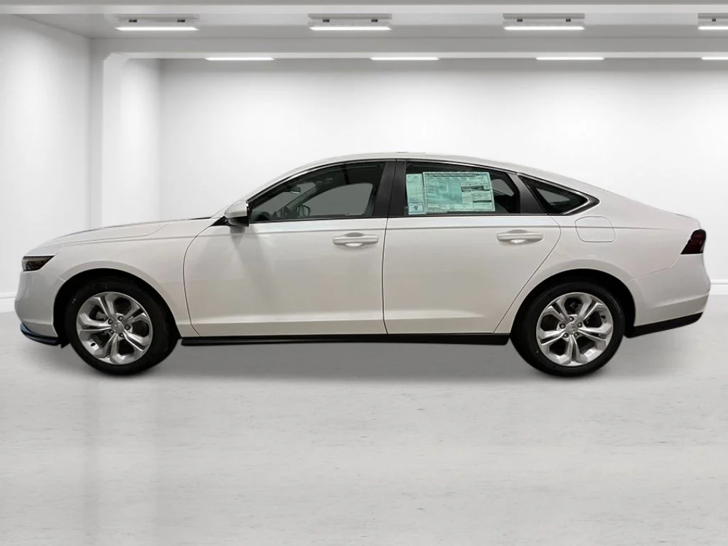 New 2026 Platinum White Pearl Honda LX image 2