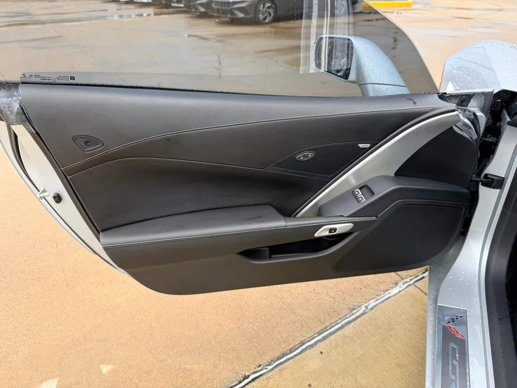 Used 2016 Blade Silver Metallic Chevrolet Z51 1LT image 10