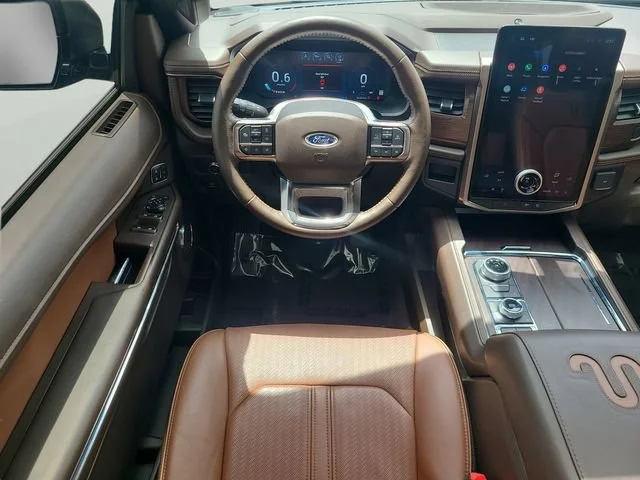Used 2022  Ford King Ranch image 12