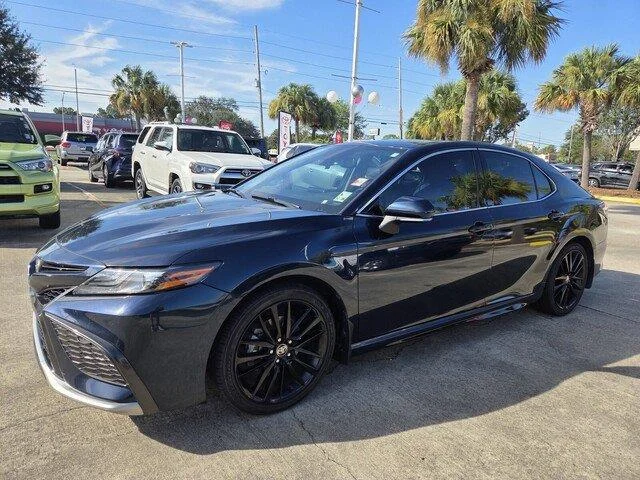 Used 2021 Galactic Aqua Mica Toyota XSE image 9