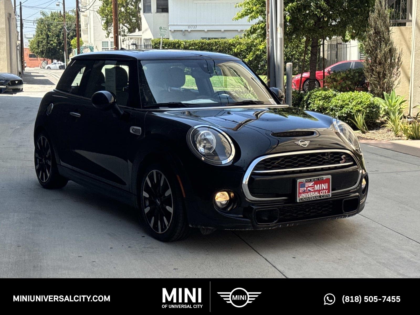 2019 MINI Hardtop Cooper S Signature's photo