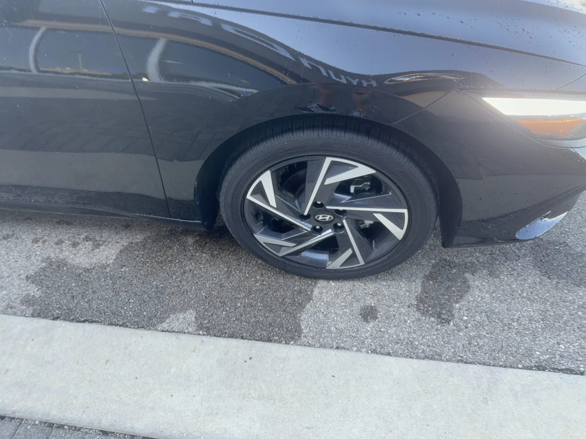 New 2026 Abyss Black Pearl Hyundai Limited image 6
