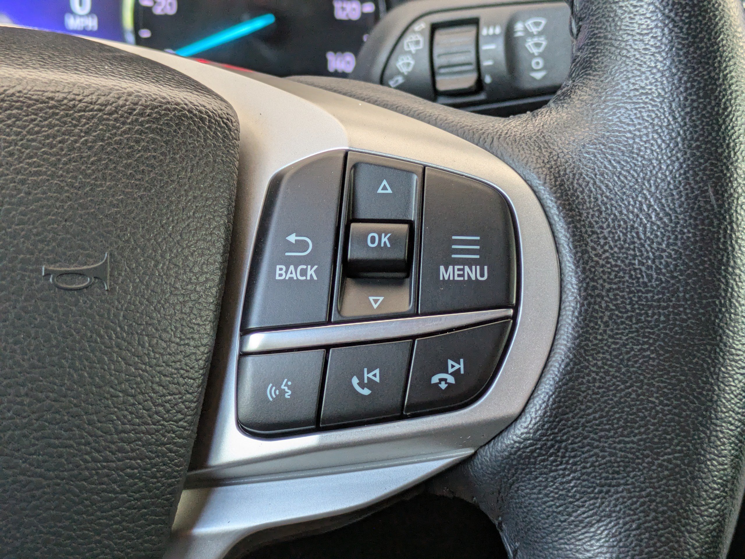 Used 2023 Iconic Silver Metallic Ford XLT image 30