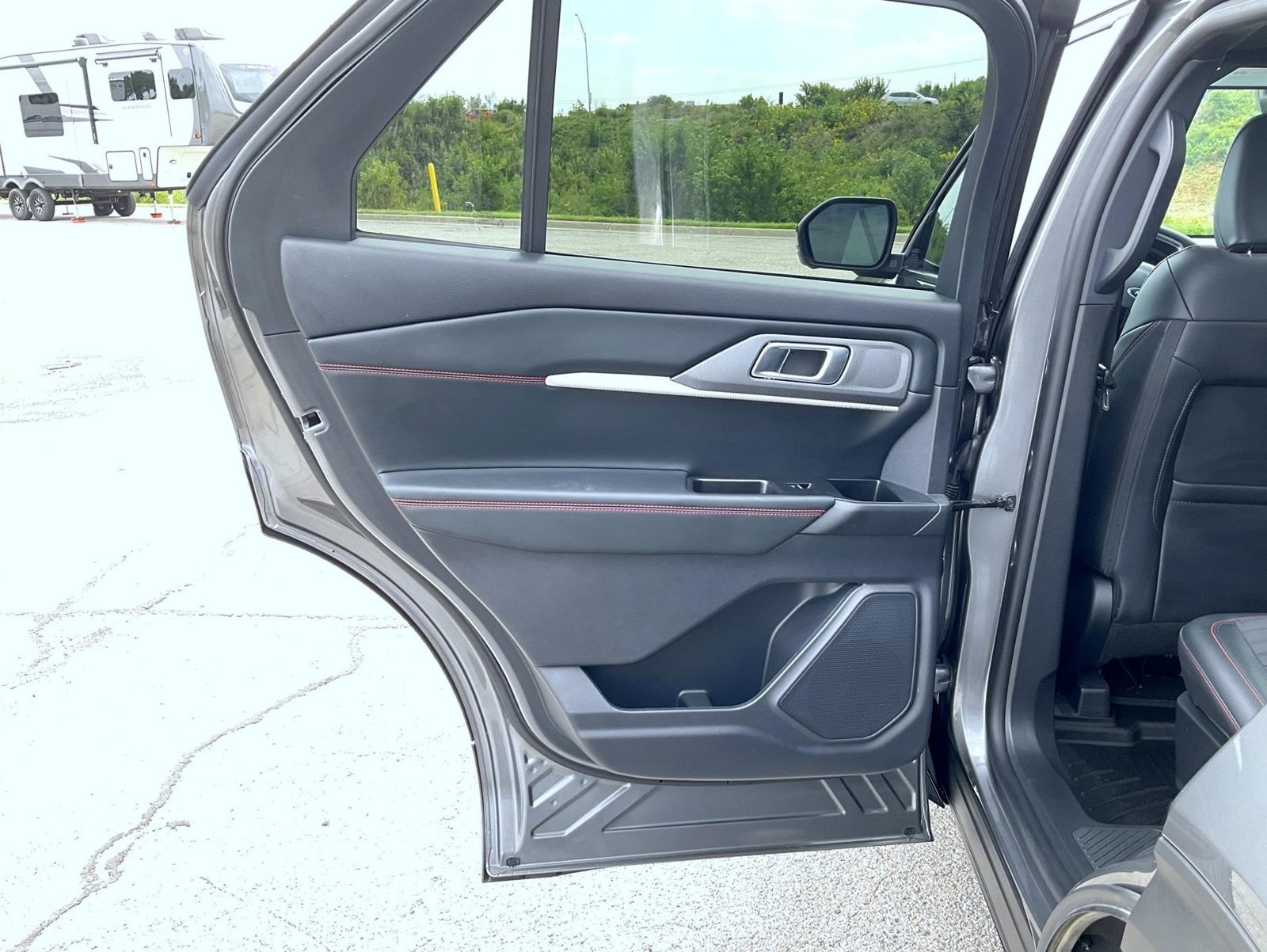 Used 2025 Gray Ford ST-Line image 21