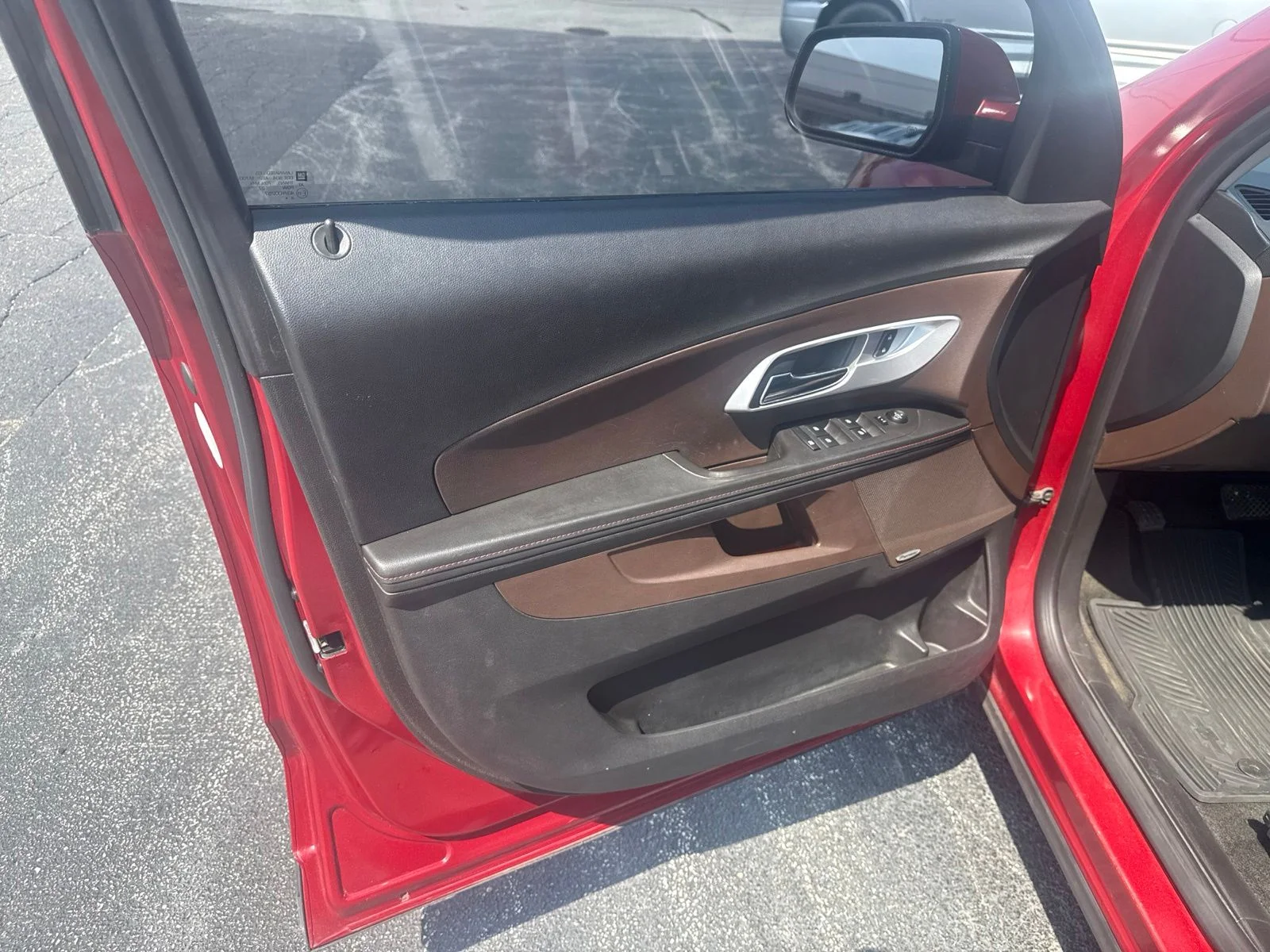 Used 2015 Red Chevrolet LT image 12