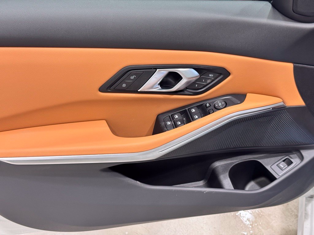 2026 BMW 3 Series 330i - Photo 15