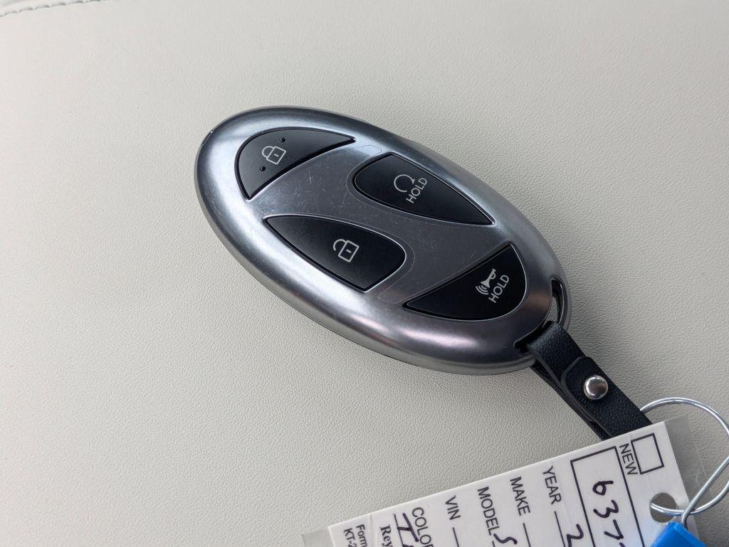 New 2026 Gray Hyundai SE image 23