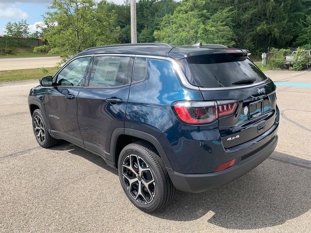New 2026 Fathom Blue Pearl-Coat Exterior Paint Jeep Limited image 2