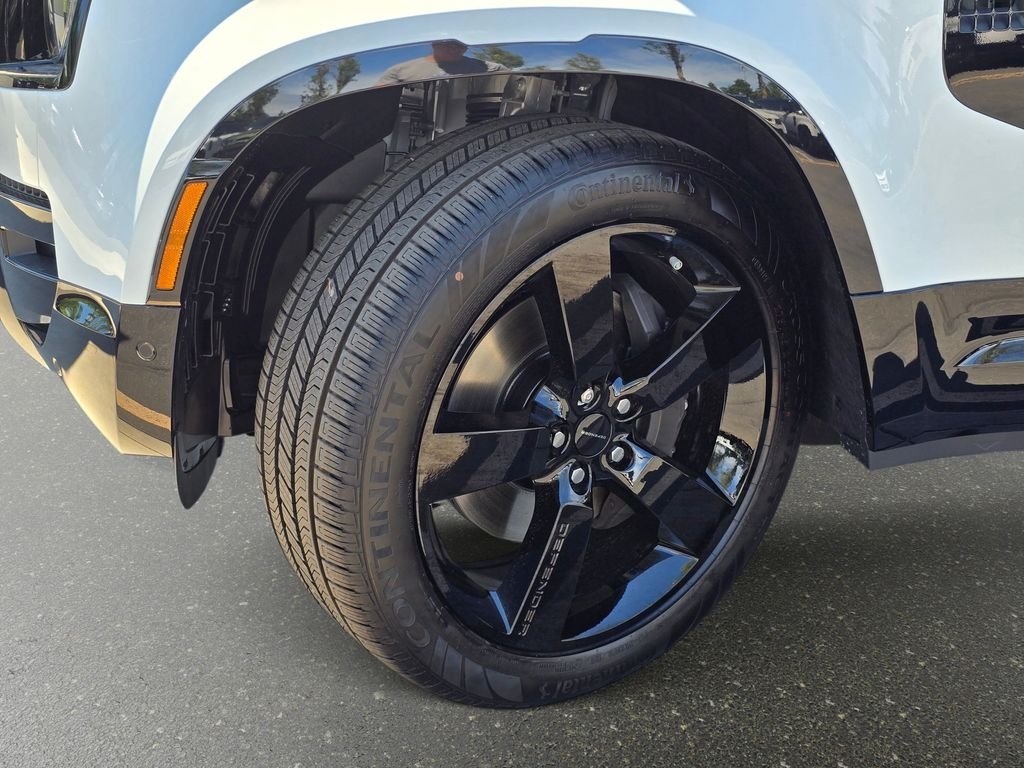 New 2026 Fuji White LAND ROVER X-Dynamic SE image 36