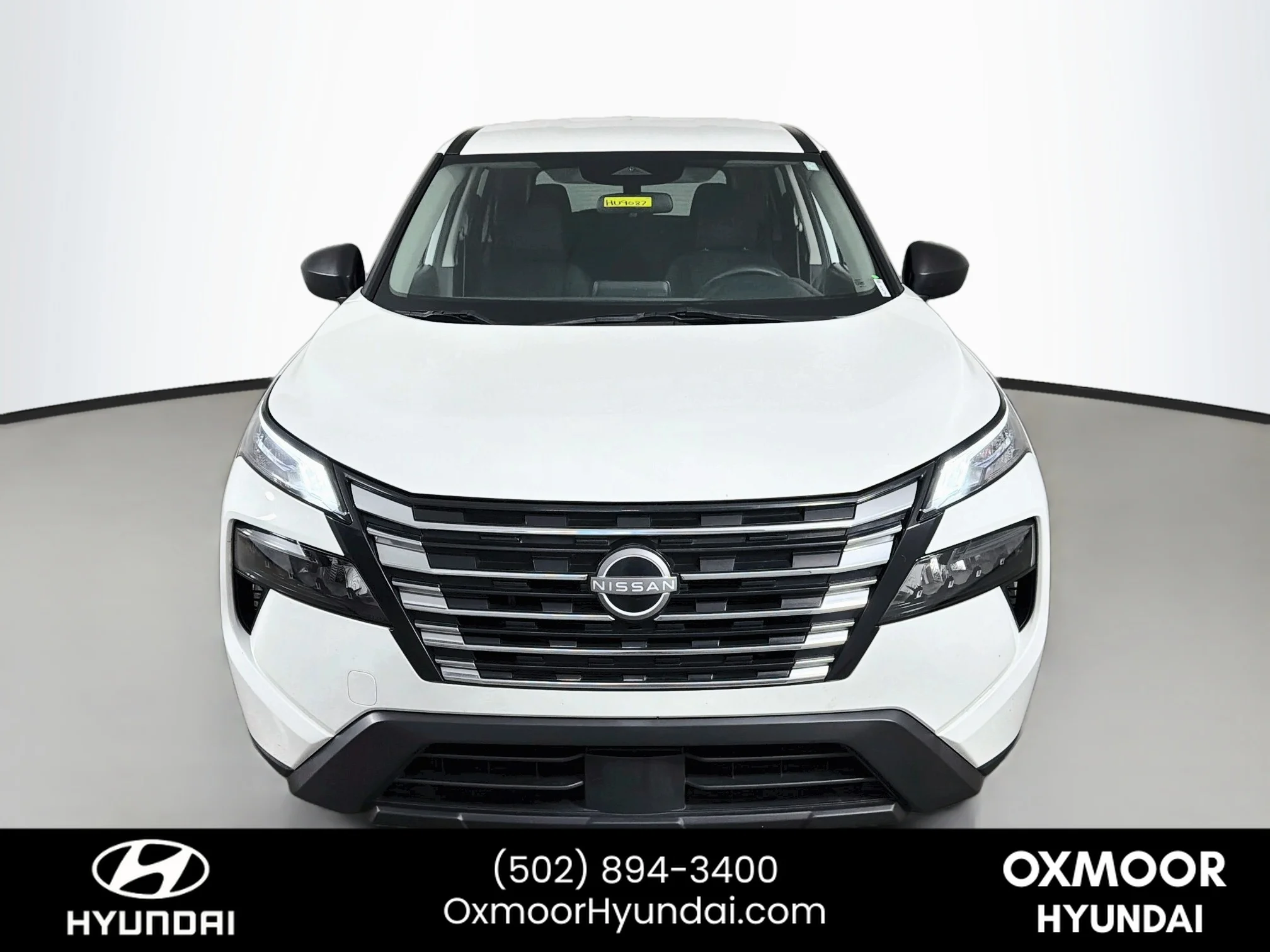 Used 2024 Glacier White Nissan S image 2