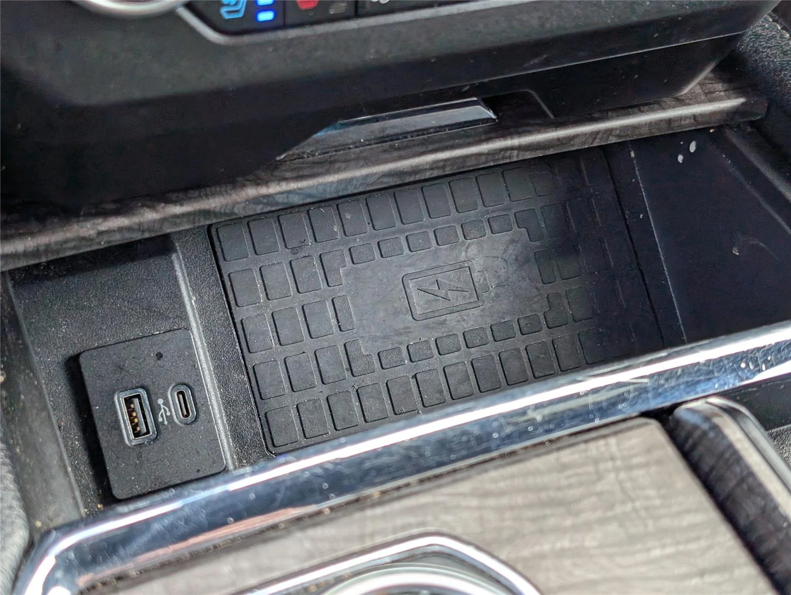 Used 2021 Agate Black Ford Limited image 19