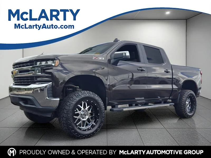 2019 Chevrolet Silverado 1500 LT 4X4 Crew Cab Short Box's photo