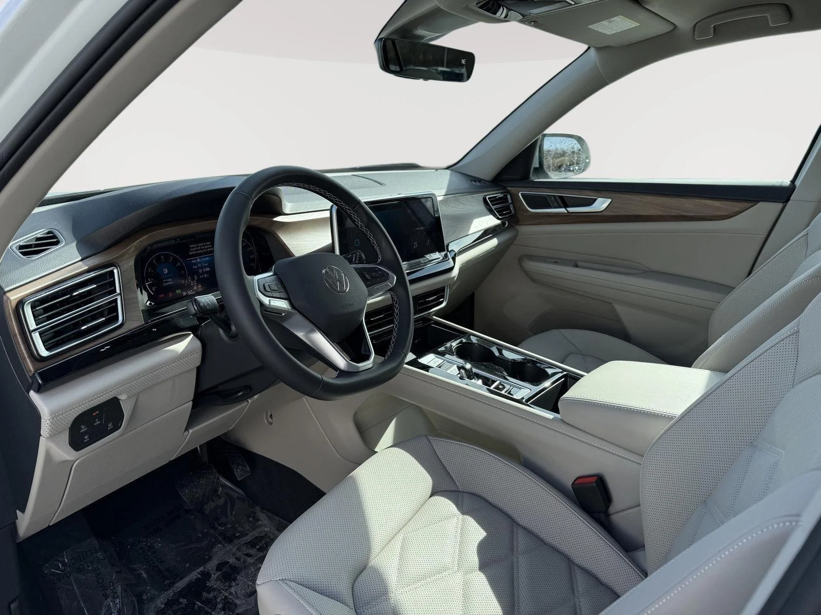 2026 Volkswagen Atlas SE w/Tech - Photo 9