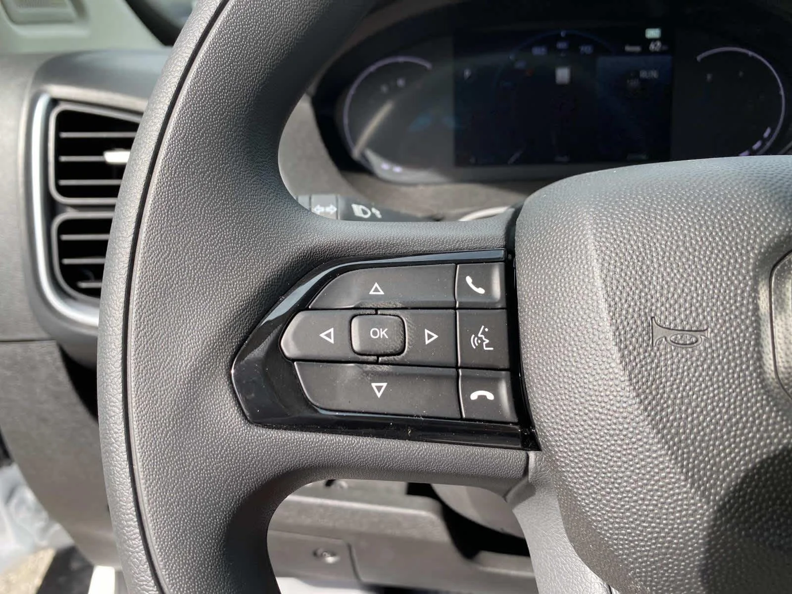 New 2026 Bright White Clearcoat Ram SLT image 12
