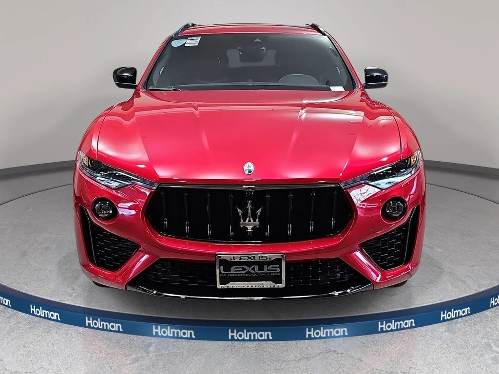 Used 2022 Red Maserati Modena image 3
