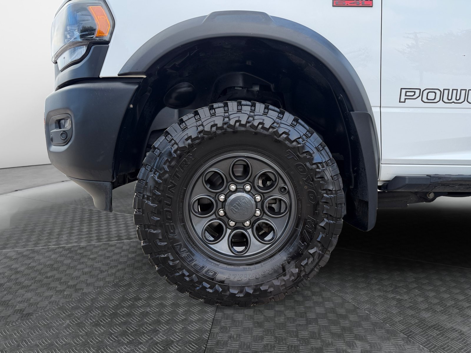 Used 2021 Bright White Clearcoat Ram Power Wagon image 9