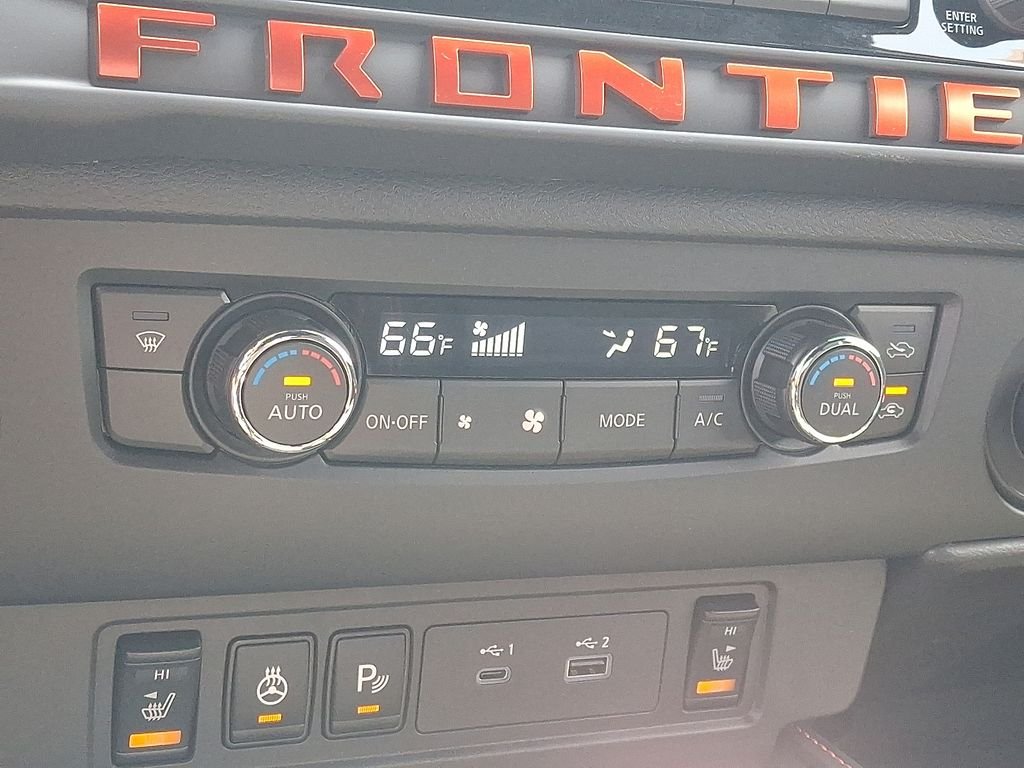 2026 Nissan Frontier — photo 10