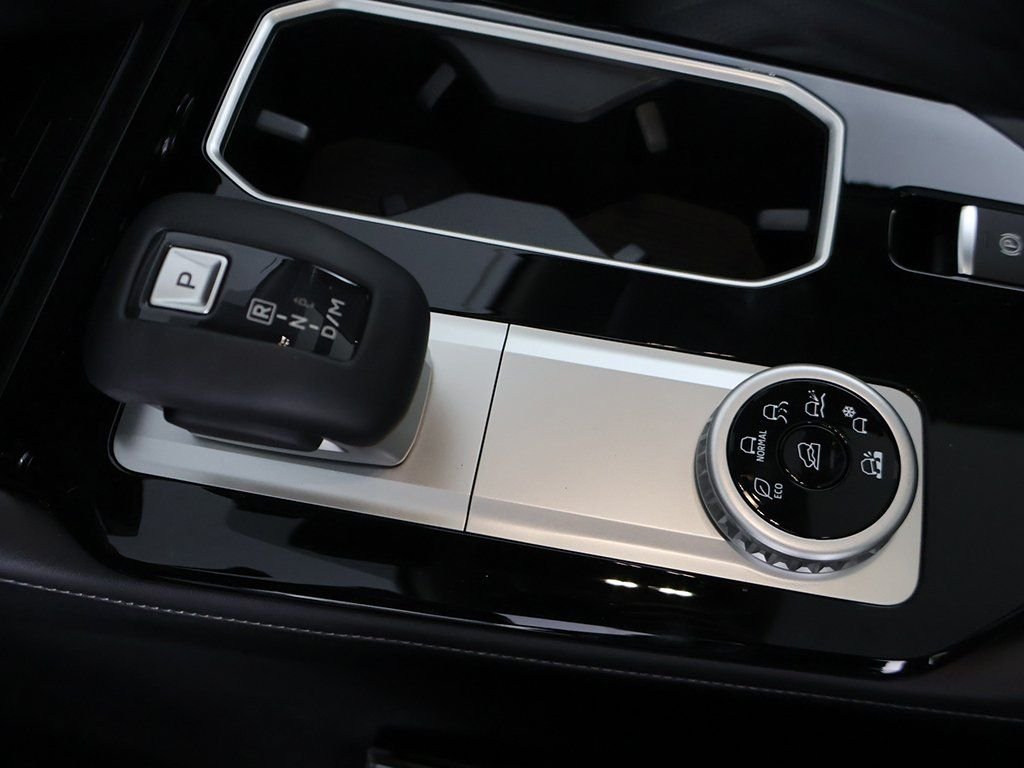 2025 Mitsubishi Outlander SEL - Photo 54