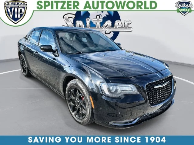 2017 Chrysler 300