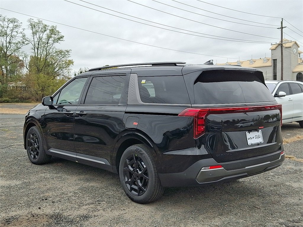 2026 Kia Carnival SX photo 3