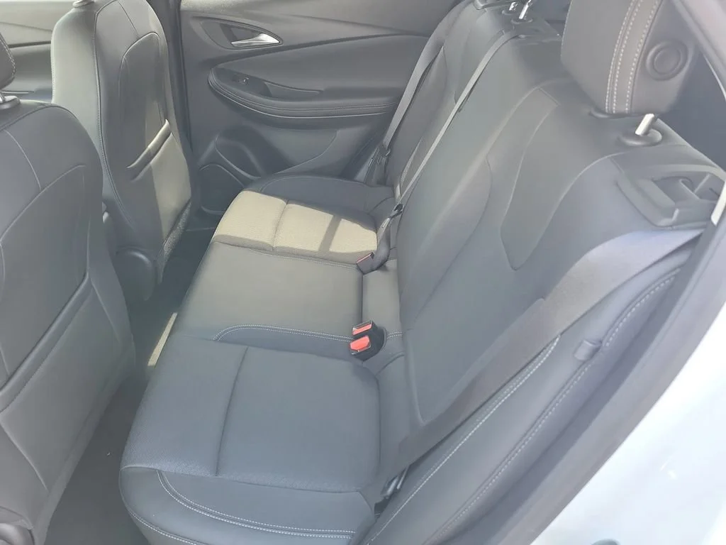 Used 2025 Summit White Buick Preferred image 13
