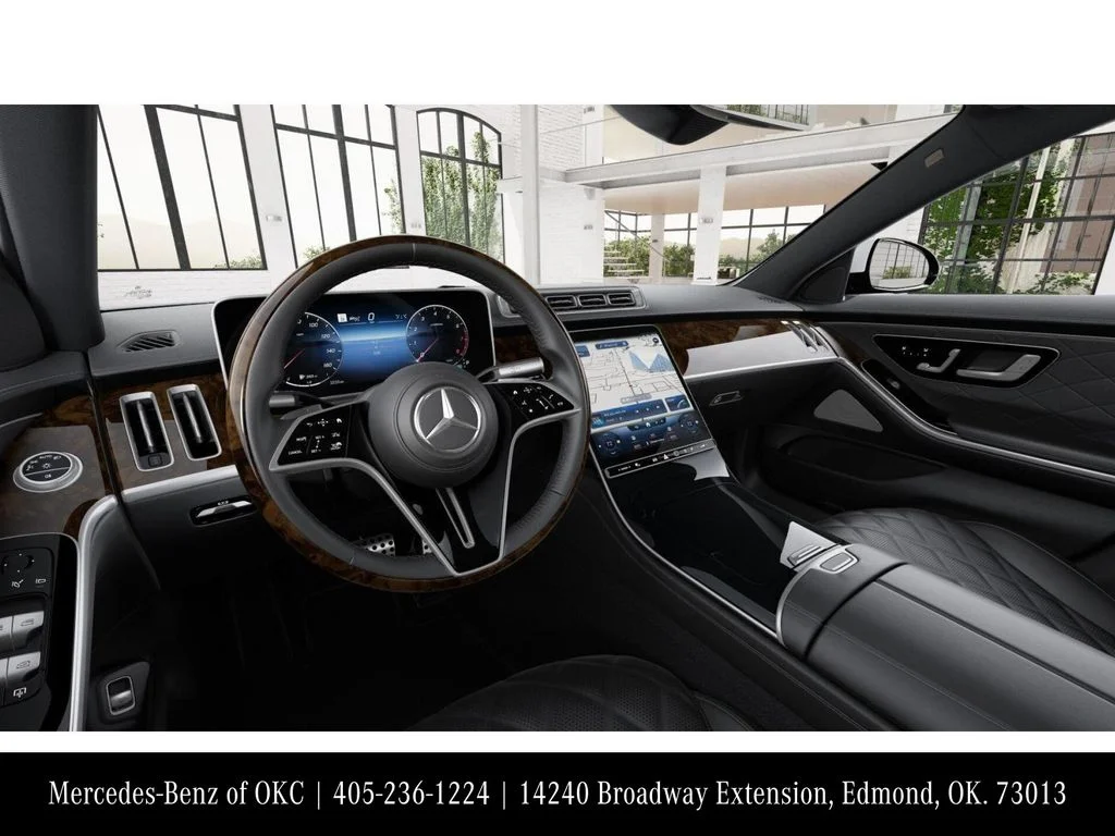 New 2026 White Mercedes-Benz S 580 image 3