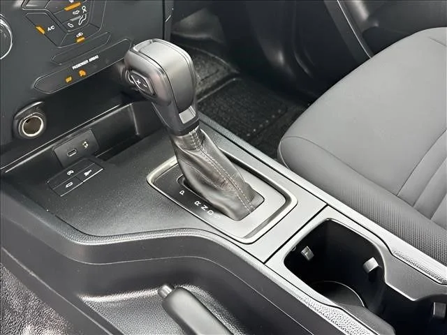Used 2020 White Ford XL image 21