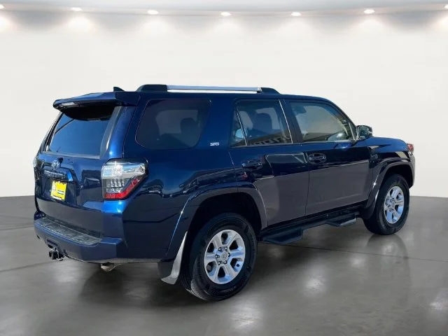 Used 2022 Blue Toyota SR5 Premium image 4