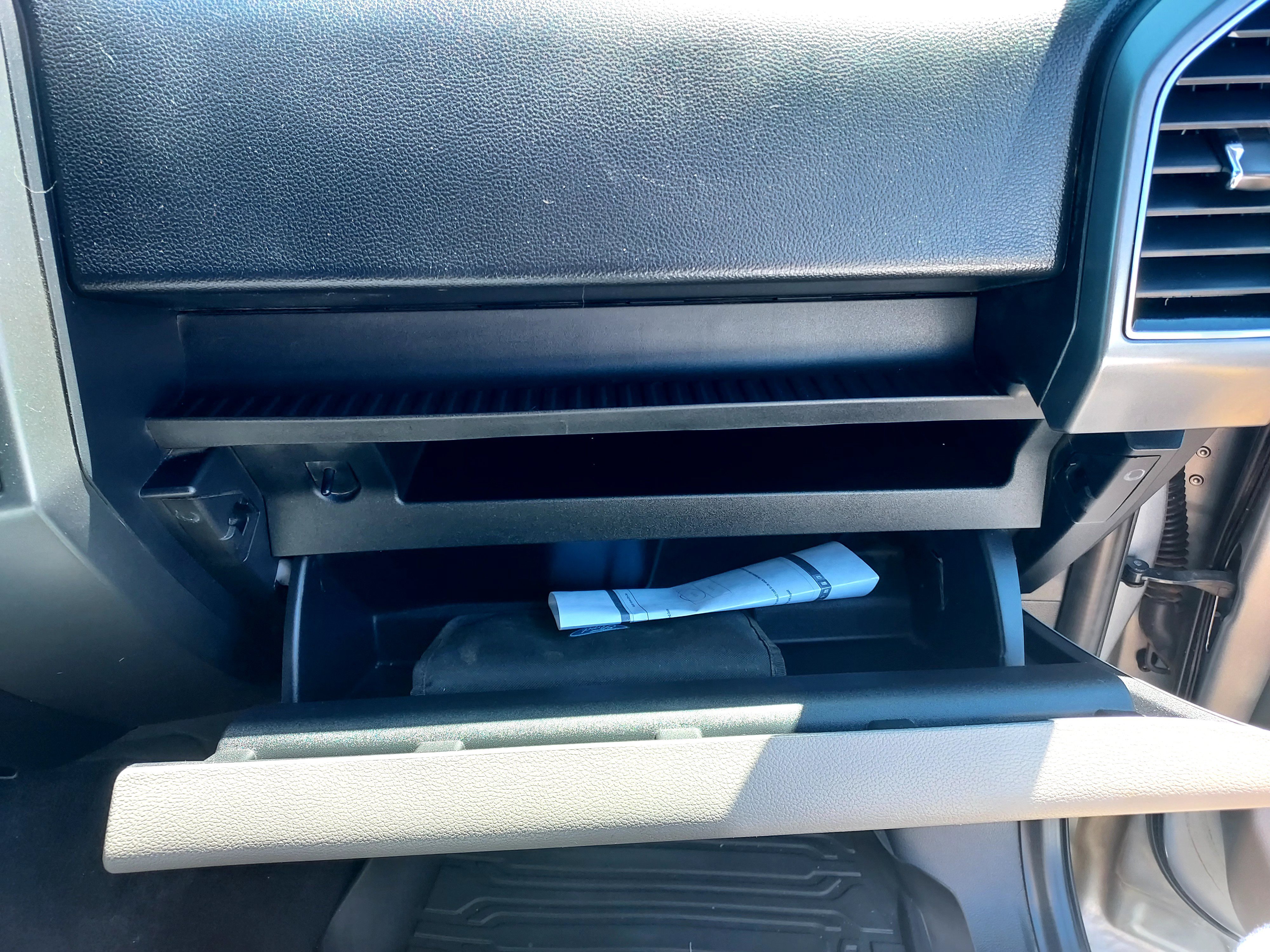 Used 2020 Silver Ford XLT image 23