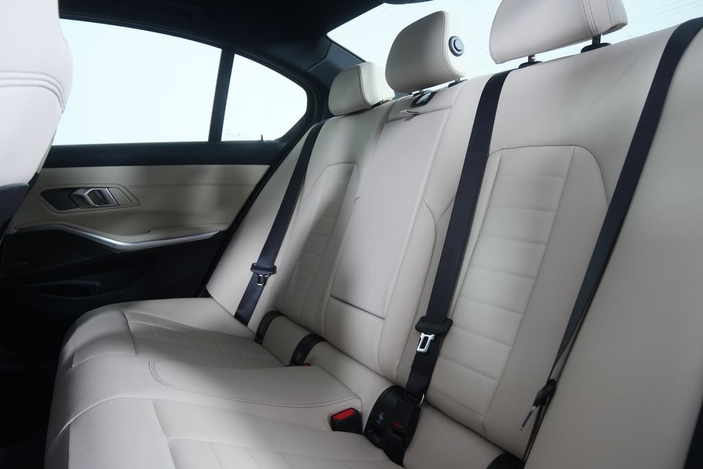 New 2026 Black Sapphire Metallic BMW 330i image 13