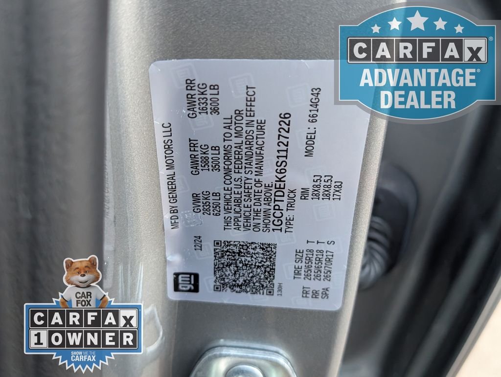 Used 2025 Gray Chevrolet Z71 image 35