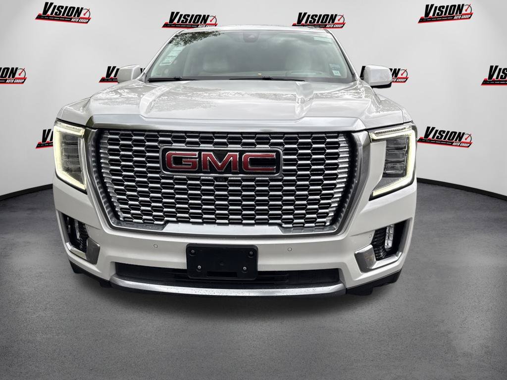 Used 2022 White GMC Denali image 2