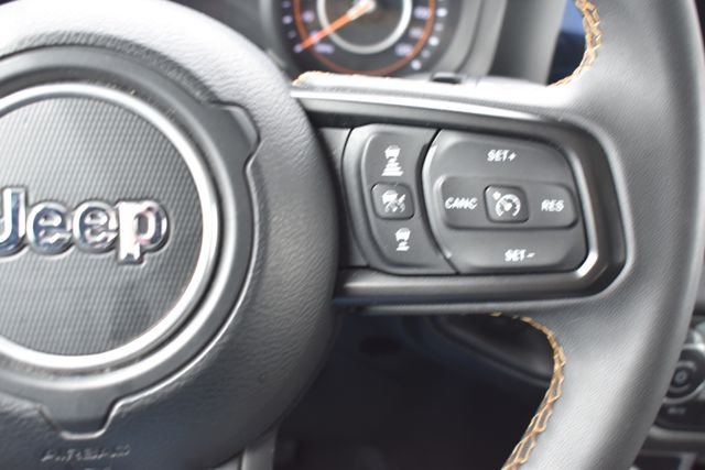 Used 2024 Green Jeep Sport S image 23