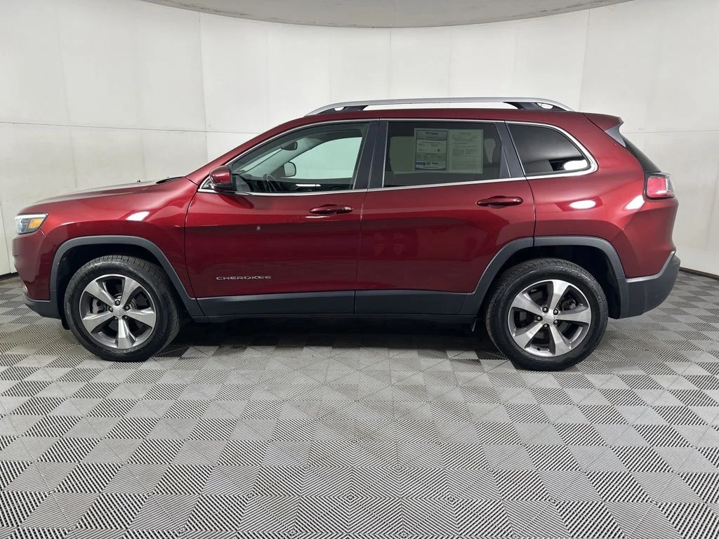 Used 2020 Red Jeep Limited image 6