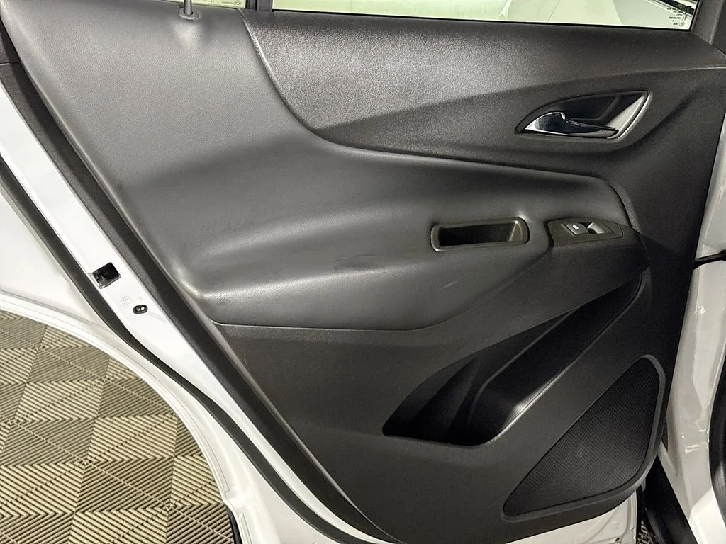 Used 2024 White Chevrolet LT image 18